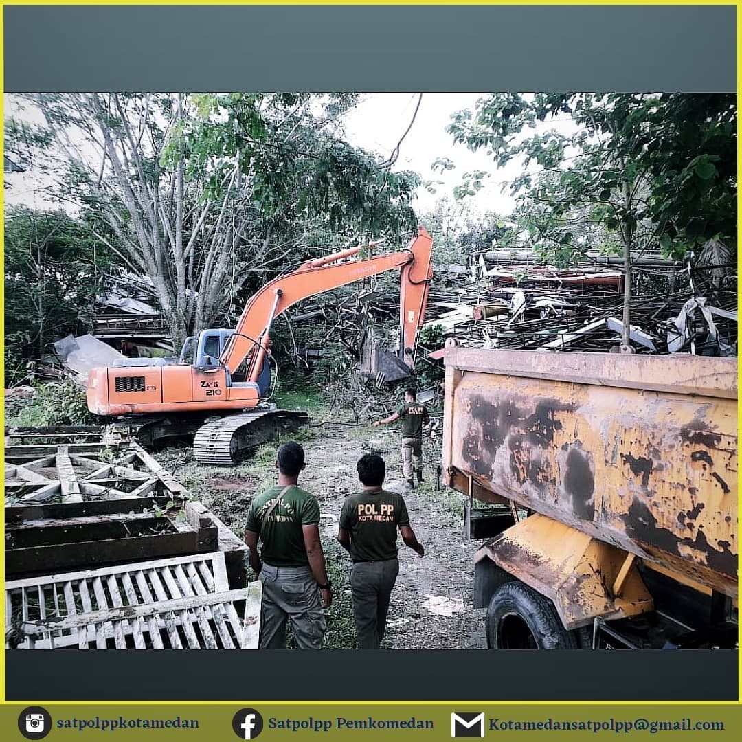 Kegiatan Patroli dalam memberikan Himbauan kepada PK5 agar tidak berjualan diatas saluran drainase, diatas trotoar maupun dibadan Jalan, memberikan Himbauan Protokol Kesehatan dan memberiksn himbauan Kepada Gepeng, Anjal, Pen