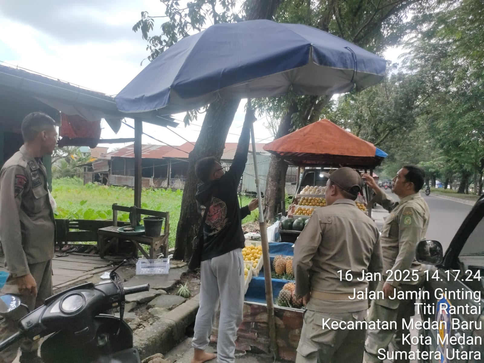 Patroli PAM Trantibum Penataan Pedagang Kaki Lima (PK5) di Wilayah Kota Medan