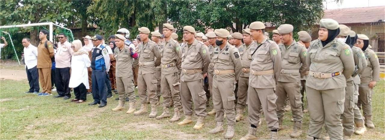 Kegiatan penertiban PK5 (Pedagang Kaki Lima) di Jalan Halat, HM Joni dan Jalan Gedung Arca