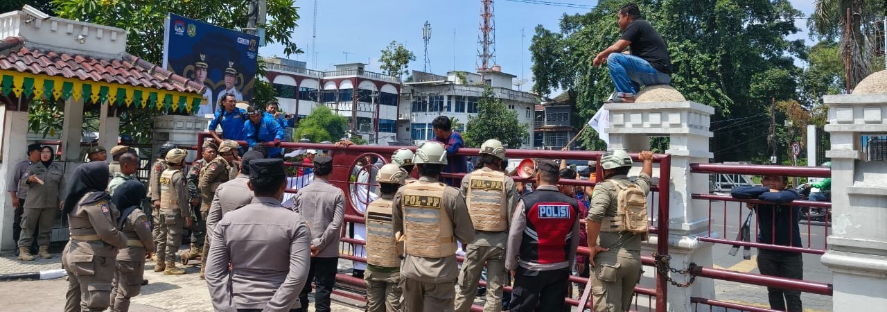 Pengamanan Aksi Demo Dari Dewan Pimpinan Daerah Kota Medan Media Organisasi Siber Indonesia (MOSI)