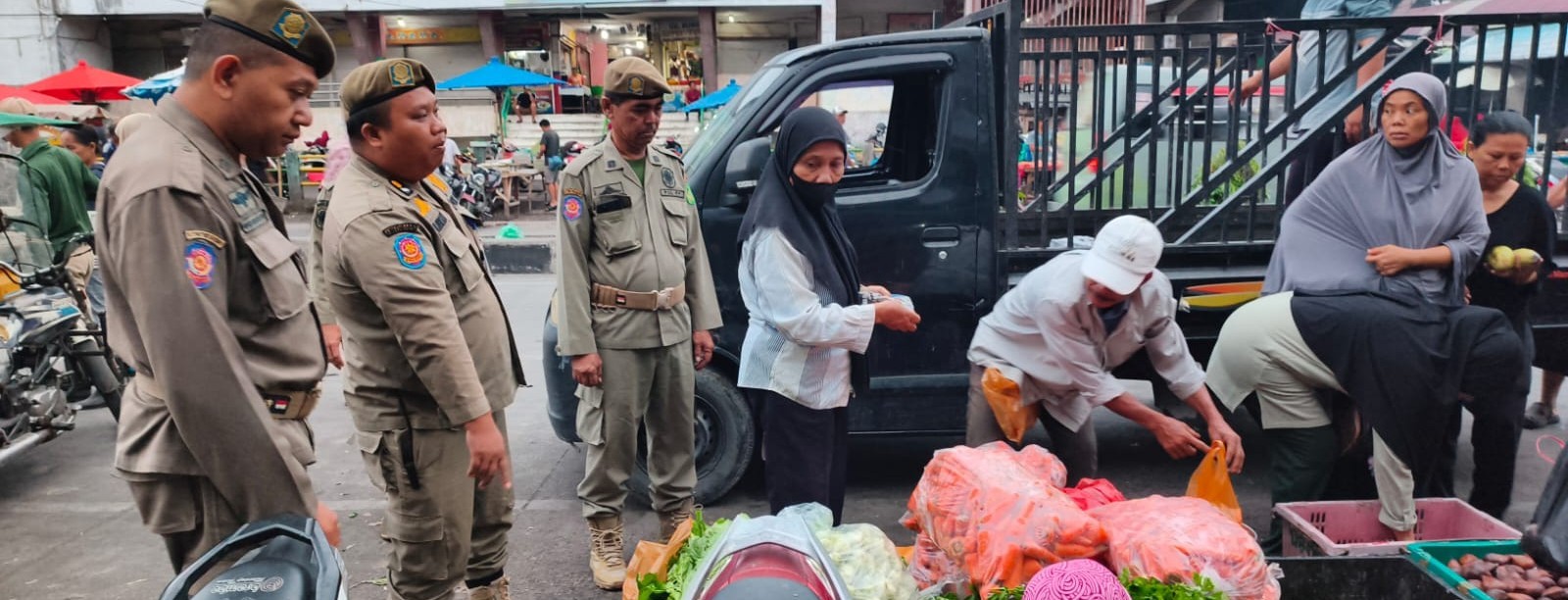 GIAT (PADAT PAGI) HIMBAUAN DAN PENATAAN PK5 PASAR TUMPAH