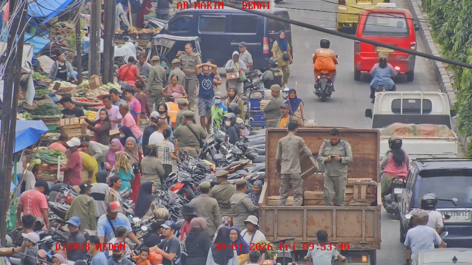 Giat Patroli Trantibum dan Penertiban PK5 di Pasar Sukaramai