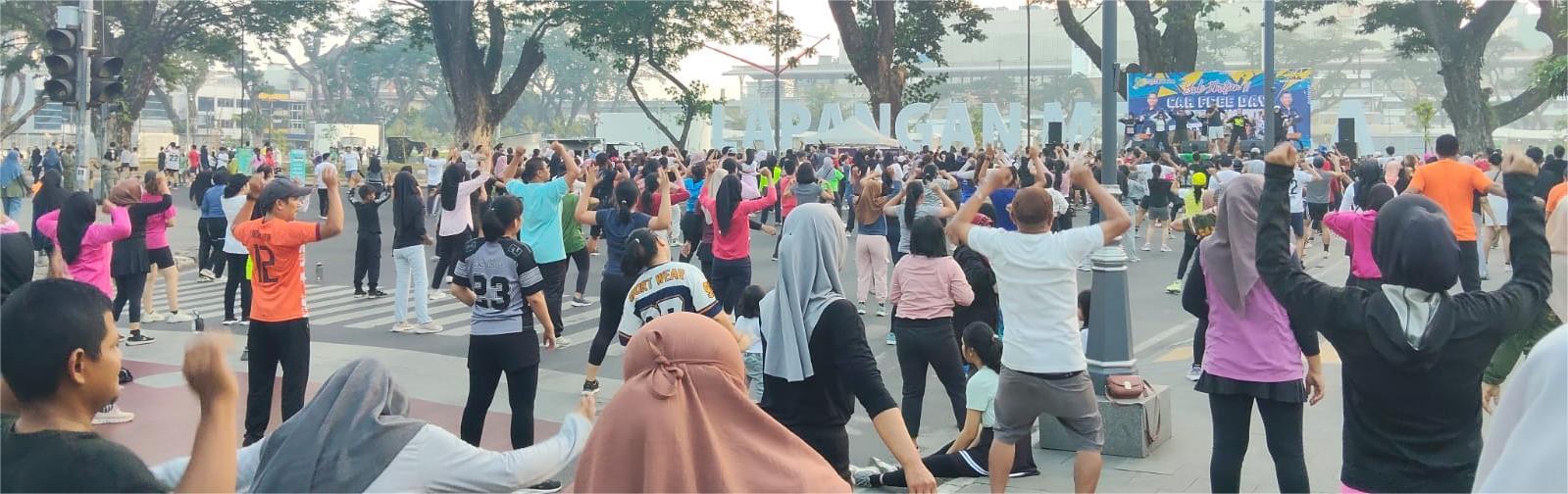 Kegiatan penertiban Car Free Day (CFD)