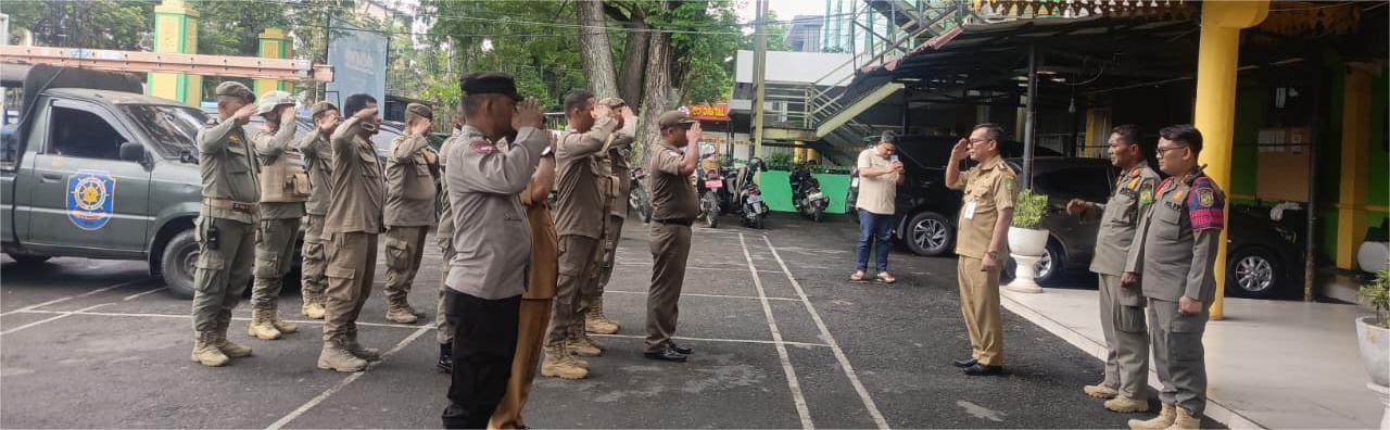 Kegiatan pembongkaran / penertiban Konstruksi Reklame Jenis Billboard di Jalan K.H. Zainul Arifin Kelurahan Petisah Tengah Kecamatan Medan Petisah